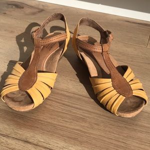 Rockport Cobb Hill low wedge sandal
